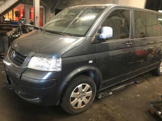 demontáž osobní automobily Volkswagen Transporter 2500CC -DIESEL - TDI - 4 MOTION - 6VIT -4X4 2017/1