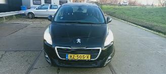 uszkodzony samochody osobowe Peugeot 5008  2015/1