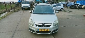 Unfallwagen Opel Zafira  2006/6