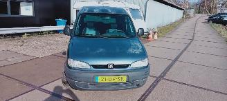 Auto incidentate Peugeot Partner  1999/7