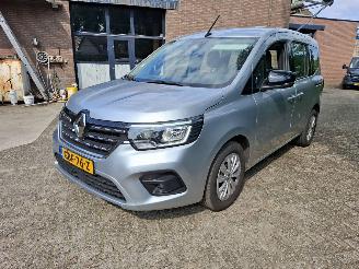 krockskadad bil auto Renault Kangoo New Kangoo 15  dci 39000km gerepareerd incl e3000bp 2022/1
