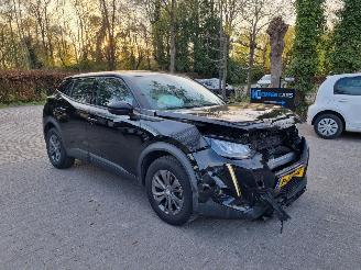skadebil auto Peugeot 2008 Puretech 100 Active pack 2022/6