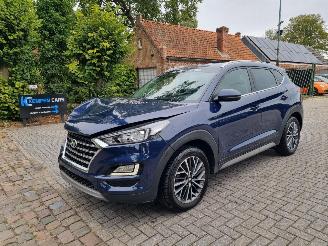 Damaged car Hyundai Tucson 1.6 CRDI Navi Stoelver. Camera 2020/5