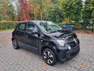 Damaged car Renault Twingo 1.0 SCE Airco 2015/5