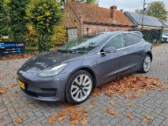 krockskadad bil auto Tesla Model 3 RWD 60Kwh Pano Led 2020/5