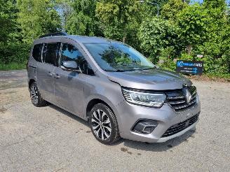 Unfallwagen Renault Kangoo BlueDCI 95 5 Stoelen 2023/5