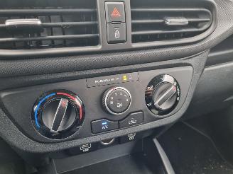 Hyundai I-10 1.0 Premium Navi Airco Camera picture 15