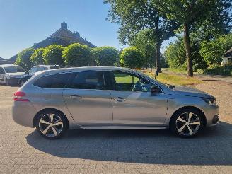 Peugeot 308 Puretech 130 GT Line Pano picture 6
