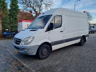 uszkodzony samochody ciężarowe Mercedes Sprinter 313 CDI L2 H2 Airco 2011/10