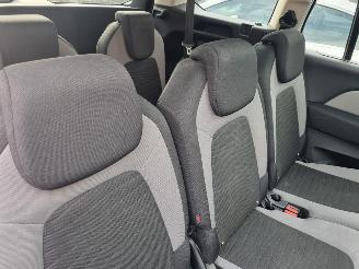 Citroën C4-picasso e-HDi 115 Aut. 7 Stoelen Pano picture 10