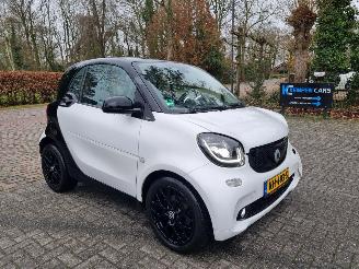 skadebil auto Smart Fortwo 1.0 Passion Airco Pano 2016/6