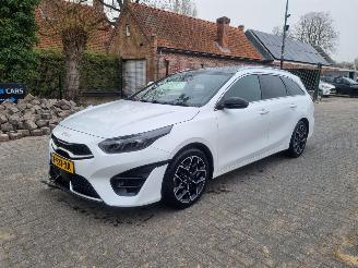 Voiture accidenté Kia Ceed 1.0 T-GDI GT-Line Pano Navi Stoelverw. 2023/10