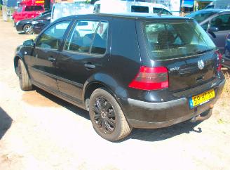 Volkswagen Golf  picture 4