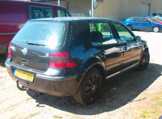 Volkswagen Golf  picture 3