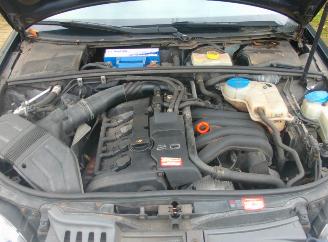 krockskadad bil auto Audi A4 Avant  2005/7