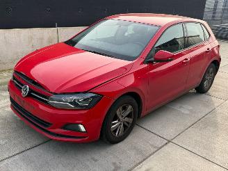  Volkswagen Polo DSG AUTOMAAT / DRIVEABLE DAMAGE / LED / STOELVERWARMING 2018/12