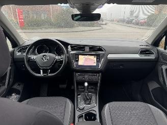 Volkswagen Tiguan 1.4 TSI DSG 4-MOTION SCHADEVRIJ/PANO/TREKHAAK/SIDE-ASSIST/FULL OPTIONS! picture 9