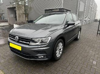 Auto incidentate Volkswagen Tiguan 1.4 TSI DSG 4-MOTION SCHADEVRIJ/PANO/TREKHAAK/SIDE-ASSIST/FULL OPTIONS! 2018/9