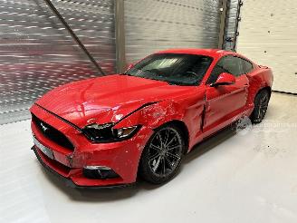 skadebil auto Ford Mustang 2.3 ECOBOOST / NAVI / LEDER / CAMERA / LED 2017/12