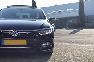 Volkswagen Passat 1.4 TSI ACT 3X R-LINE PANO/LEDER/LED/NAVI/CLIMA SCHADEVRIJ/DAMAGEDFREE picture 7