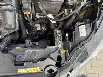 Peugeot 208 1.2 PureTech 101PK EAT8 Aut. Allure picture 37