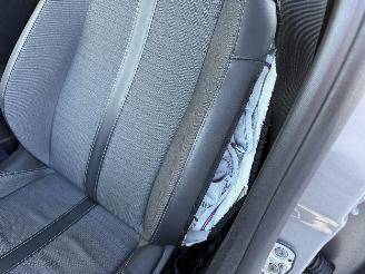 Peugeot 208 1.2 PureTech 101PK EAT8 Aut. Allure picture 42