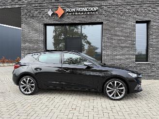 Schadeauto Seat Leon FR 1.4 TSI e-Hybrid 204PK DSG PANO VOL! 2020/12
