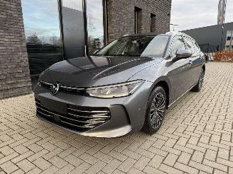 Volkswagen Passat VARIANT NEW MODEL! 1.5 eTSI 150PK DSG7 Elegance picture 3