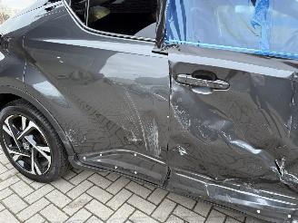 Toyota C-HR 2.0 Hybrid 184PK Aut. Dynamic picture 35