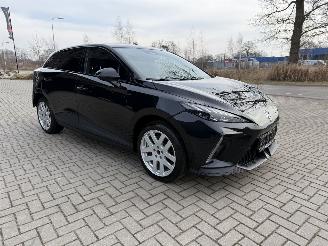 MG MG4 Long Range 64kWh 245PK Aut. Luxury picture 7