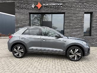 damaged passenger cars Volkswagen T-Roc 1.5 TSI 150PK DSG7 R-Line 2025/3