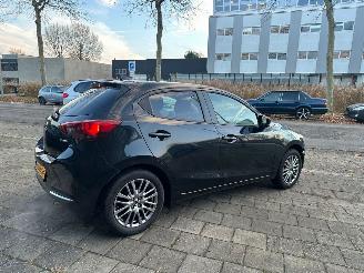 damaged passenger cars Mazda 2 1.5 Skyactiv-G 2021/5