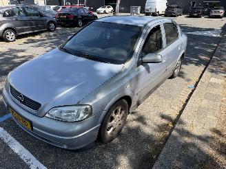 Coche accidentado Opel Astra 1.6 airco 2002/11