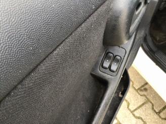 Opel Combo -C-VAN 1.6 benzine / lpg met lichte schade picture 6