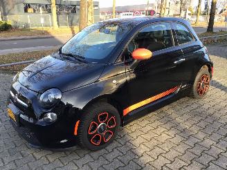 skadebil auto Fiat 500E 500 elektrisch full opties zeer lichte schade 2016/10