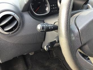 Dacia Duster 1.6 ambiance 2wd  met lichte schade picture 9