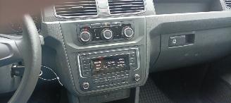 Volkswagen Caddy 2.0-TDI Airco StartStop Radio-Usb Stoffen bekleding Tussenschot met ruit 1e eigenaar picture 12