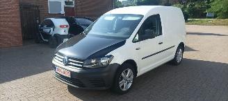 Volkswagen Caddy Bj:02-2016 Lkw Facelift model 2.0 TDI DPF 75pk Airconditioning Elektrische ramen Elektrische-spiegels met verwarming Centrale vergrendeling met afstandsbediening Start-Stop systeem Tussenwand met glas achteruitrijspiegel Radio met usb schuifdeur Rechts la picture 8