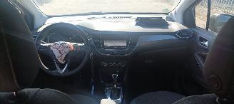 Opel Crossland 1.2-Turbo Automatik Navigatie Climatecontrol CruiseControl Leren-Stuurwiel Regensensor Lichtautomaat Privacyglas Led-Koplampen Half-Leren bekleding Stoelverwarming Trekhaak Mistlampen picture 14