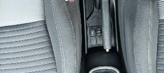 Toyota Yaris 1.5 Benzine 112pk Airconditioning Stoelverwarming Lichtautomaat Multi color Display met Achteruitrijcamera picture 25