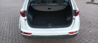 Kia Sportage Bj:9-2017 1.6-benzine 132pk Airconditioning CruiseControl Leren-Stuurwiel armsteun 1-eigenaar! picture 24