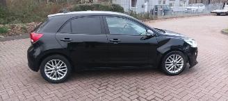 Kia Rio  picture 8
