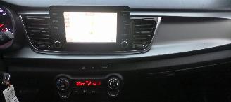 Kia Rio  picture 17