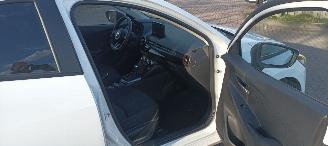 Mazda 2 Bj: 12-2023 1.5 Automatik Climatecontrol CruiseControl Stoelverwarming Lichtautomaat Privacyglas Stuurwiel met verwarming Achteruitrijcamera parkeersensoren Apple CarPlay MirrorLink Led verlichting Dab-audio picture 28