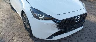 Mazda 2 Bj: 12-2023 1.5 Automatik Climatecontrol CruiseControl Stoelverwarming Lichtautomaat Privacyglas Stuurwiel met verwarming Achteruitrijcamera parkeersensoren Apple CarPlay MirrorLink Led verlichting Dab-audio picture 14