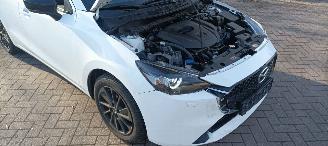 Mazda 2 Bj: 12-2023 1.5 Automatik Climatecontrol CruiseControl Stoelverwarming Lichtautomaat Privacyglas Stuurwiel met verwarming Achteruitrijcamera parkeersensoren Apple CarPlay MirrorLink Led verlichting Dab-audio picture 32