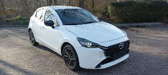 Mazda 2 Bj: 12-2023 1.5 Automatik Climatecontrol CruiseControl Stoelverwarming Lichtautomaat Privacyglas Stuurwiel met verwarming Achteruitrijcamera parkeersensoren Apple CarPlay MirrorLink Led verlichting Dab-audio picture 13