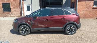 Auto incidentate Opel Crossland 1.2 turbo 110pk Automaat Innovation Navigatie Led-Koplampen Led-Achterlichten Stoelverwarming stuurwiel met verwarming Voorruit met verwarming Privacy glas Climatecontrol Dimmende binnenspiegel Parkeersensoren voor en achter Trekhaak 16-inch velgen Mistla 2018/4