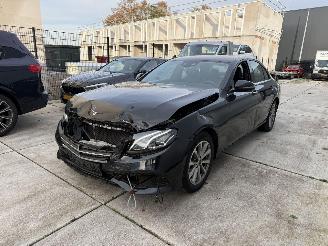 Unfallwagen Mercedes E-klasse E200D 150PK - 122000km - NAVI - CAMERA - HUD 2017/8