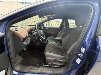 Volkswagen ID.5 PRO 77 kWh 204 PK NAVI-PDC-CRUISE picture 9